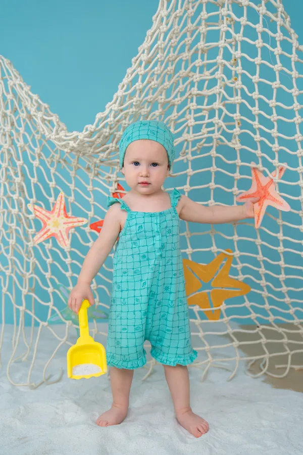 Полукомбинезон для девочки