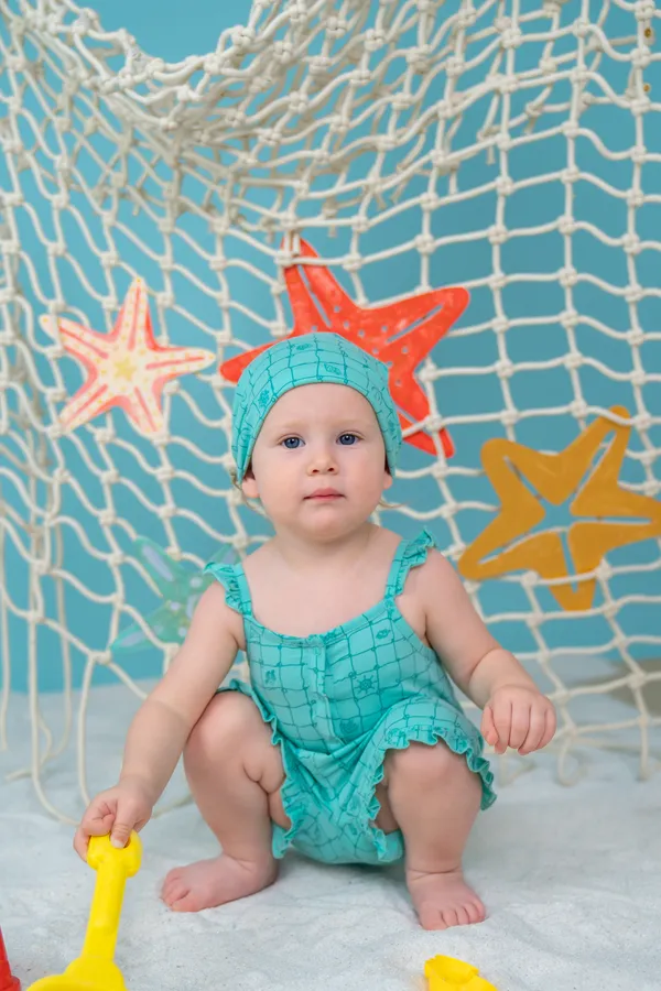 Полукомбинезон для девочки