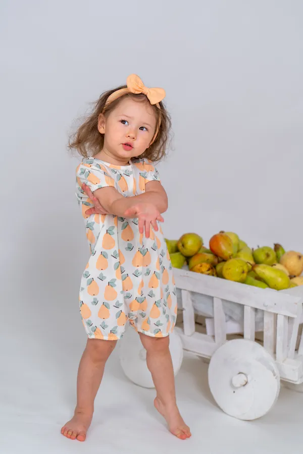 Полукомбинезон для девочки