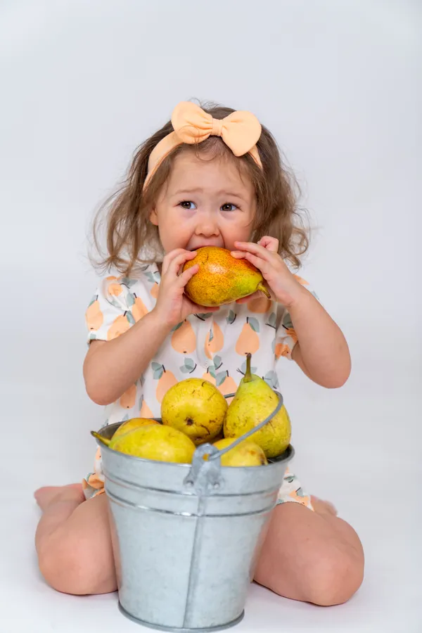 Полукомбинезон для девочки