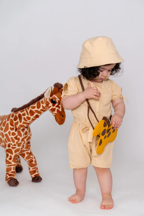 Полукомбинезон для девочки