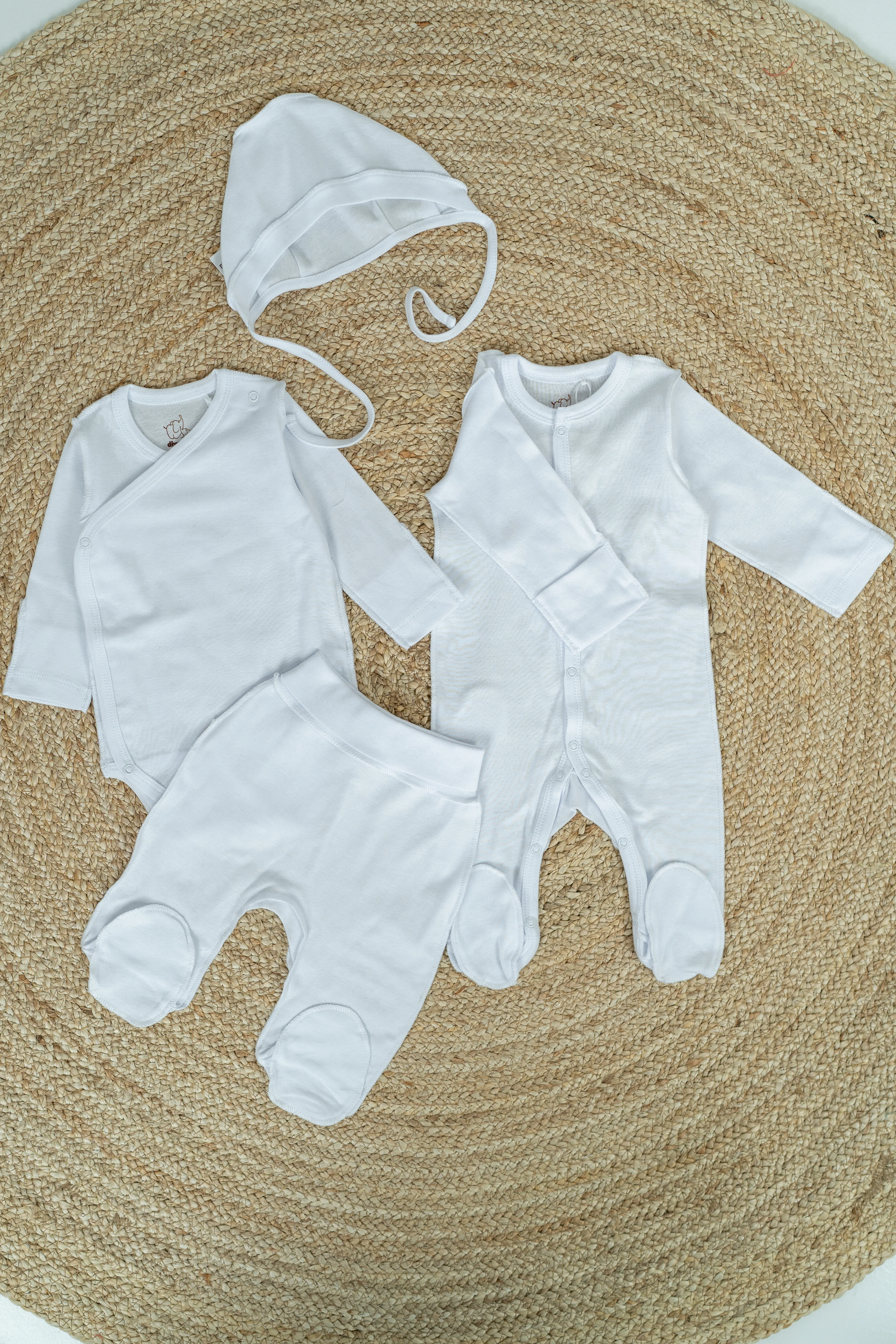 Комплект для детей (Комбинезон+ боди+ ползунки+ шапка)